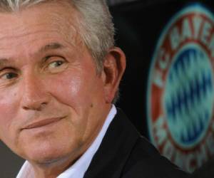 Jupp Heynckes se convierte en el nuevo entrenador del Bayern Múnich tras la salida de Ancelotti. (AFP)
