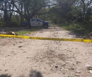 La víctima fue localizada en el bordo del río Bermejo, atrás de la colonia Jardínes del Valle de San Pedro Sula, zona norte de Honduras.