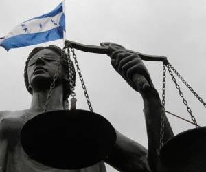 La audiencia fue reprogramada para el miércoles 25 de marzo.