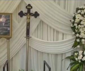 “Mi hijo hoy descansa en los brazos del Creador, era un hombre súper especial, respetuoso, él me cuidaba como a una niña”, expresó la madre del joven tiktoker.