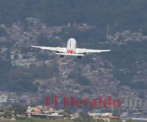 El cese de vuelos internacionales también afectará el entorno del aeropuerto Toncontín, aseguran empresarios. Foto: Efraín Salgado/Alex Pérez/El Heraldo