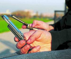 Tercera telefónica celular puede invertir $400 millones