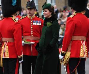 Kate Middleton tuvo problemas al incio de su embarazo, pero con el tiempo mejoró y siguió con sus funciones en la Casa Real. Foto: AP