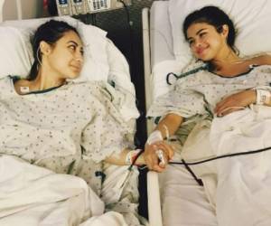 Con esta imagen Selena develó que se había sometido a un trasplante por la enfermedad de Lupus que padece. Foto: Instagram