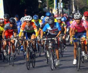 La Vuelta El Heraldo es una de las compentencias más grandes del país, con el fin de ayudar a quienes más lo necesitan y aparte fomentar el deporte.