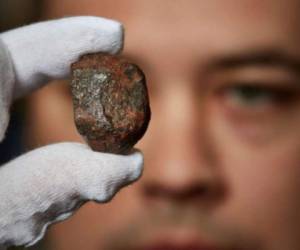 Fue nombrado 'edscottite' en honor al experto en meteoritos Edward Scott, de la Universidad de Hawái. Foto: Cortesía Museo Victoria.