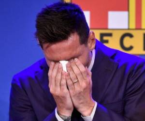 El anuncio de la despedida de Messi se produjo cuando su renovación parecía encarrilada. FOTO: AFP