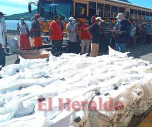 El PMA dona los alimentos y Coddeffagolf distribuye los productos a las familias pesqueras de los tres municipios del Golfo de Fonseca.