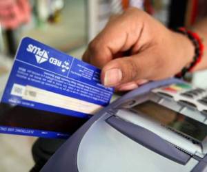 El tema de las tarjetas de crédito sigue generando polémica en diversos sectores del país (Foto: EL HERALDO)