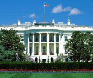 La Casa Blanca defendió sus políticas de deportación e insinuó que no planea cambiar el rumbo tras una serie de redadas en busca de inmigrantes centroamericanos, las cuales enfurecieron a activistas y legisladores demócratas.