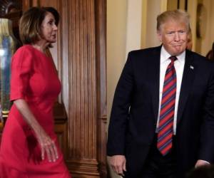 Trump, de 72 años, en general es rápido para ponerle apodos a sus oponentes políticos, pero no lo ha hecho con Pelosi, de 78 años.