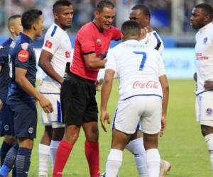 Los líderes de cada grupo obtendrán su pase directo a semifinales y se enfrentarán en un partido para determinar al equipo que será el líder general del torneo. Foto: Archivo.