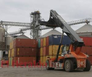 El buque que transportó el contenedor hondureño hasta República Dominicana ayer llegó a Puerto Cortés y está siendo inspeccionado. Imagen de referencia Archivo EL HERALDO