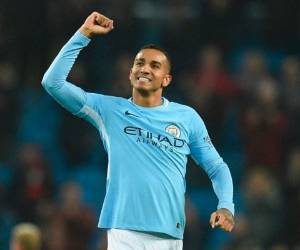 El defensa brasileño del Manchester City, Danilo, celebra al terminar el duelo. Foto: AFP