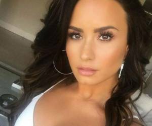 El vestido que utilizó Demi Lovato causó polémica en las redes. Foto: Instagram