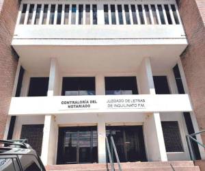 Tanto el hijo de la presidenta de la Corte Suprema de Justicia como el secretario privado de Luis Redondo fueron inscritos en la Contraloría del Notariado en octubre de 2025, según el documento.