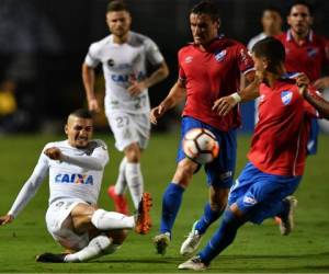 Nacional perdió ante Santos en Brasil.