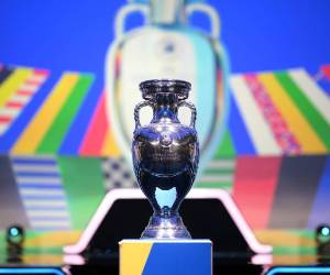 El trofeo que se llevará la selección que se corone campeón de la Eurocopa 2024.