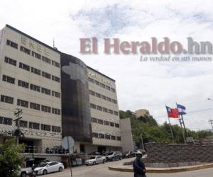 Según informe de la Empresa Energía Honduras (EEH), que es la responsable de la medición del consumo de los abonados de la ENEE, el número de clientes a noviembre de 2019 fue de 1,867,142, con un consumo promedio de 275.2 kilovatios hora.