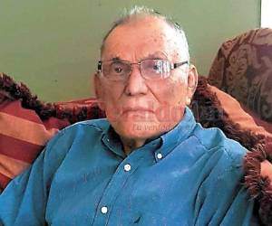Alberto Rodríguez Espinoza fue miembro de la Asamblea Nacional Constituyente de 1980 y tres veces diputado al Congreso, del que fue secretario y vicepresidente.