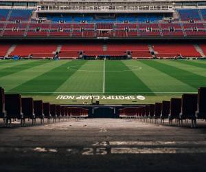 El equipo catalán espera al Racing Santander 10* en la cancha del Camp Nou.