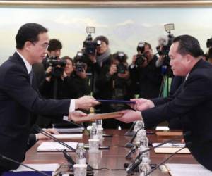 Las dos Coreas se reunieron el lunes después de varios años de no tener relaciones diplomáticas. Foto: Agencia AFP