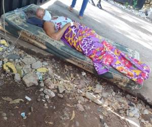 Pacientes que permanecían a la intemperie en triaje del HGS ahora serán atendidos en condiciones dignas en la Escuela de Enfermería.