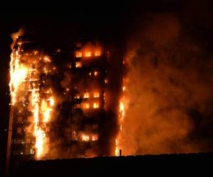 La cifra de muertos por el incendio en Londres ha incrementado. Autoridades estarían dando por muertos a las decenas de desaparecidos. (Foto: AFP)