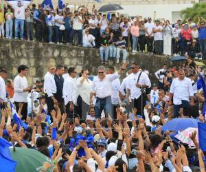 El expresidente dijo durante su comparecencia que recuperará los bienes de su familia.