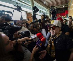 Maradona a su llega a la Ciudad de México. Foto: AFP