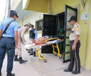 El soldado Ramírez fue trasladado desde La Ceiba al Hospital Militar de San Pedro Sula donde falleció. Foto: Cortesía Facebook