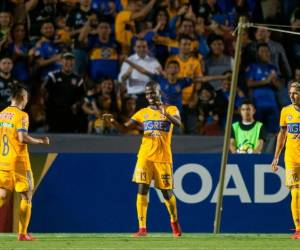 El 3-1 fue obra del argentino Ismael Sosa. El 'Chuco' se anticipó a la defensa del Herediano para rematar al 90. Foto: AFP