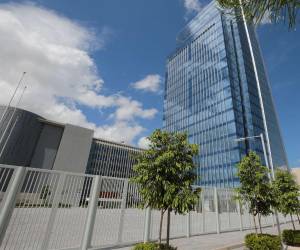 Los institutos de previsión financiaron la construcción del Centro Cívico Gubernamental.