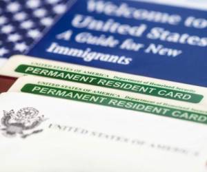 La Tarjeta de residencia permanente en Estados Unidos, conocida popularmente como Green Card es un documento de identidad para residentes permanentes en los Estados Unidos.