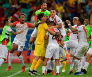 La Selección de Perú eliminó este sábado a su similar de Uruguay y se enfrentará en semifinales ante Chile. Foto: Agencia AFP.