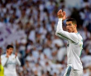 Cristiano Ronaldo al finalizar el encuentro en el que Sevilla perdió 0-5 ante el Madrid. Foto: AFP