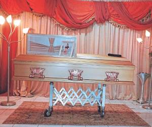 Los cuerpos de las jovencitas eran velados el lunes en la ciudad de La Lima, Cortés.