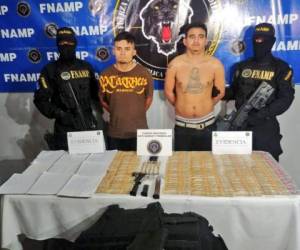 Los presuntos pandilleros responden a los nombres de José López Zelaya y Nelvin Aguilar Godines.