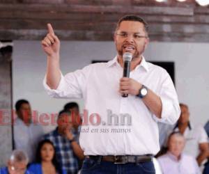 El candidato finalizó diciendo que a la izquierda 'le gusta que el pueblo les mendigue', pero advirtió que él siempre estará en contra de 'grupos radicales'. Foto: Archivo/ EL HERALDO