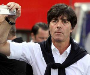 El alemán ha sido captado en varias ocasiones tocándose y oliendo su cuerpo durante los partidos de su selección. Foto: AFP