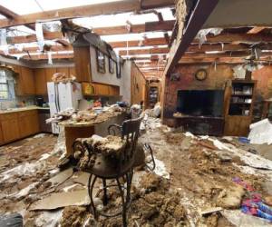 La tormentas afectaron la región una semana después de que ocurriera una serie de más de dos tornados en un periodo de dos días que inició el domingo de Pascua. Foto: AP.