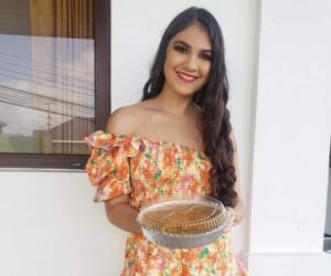 A la presentadora hondureña le encanta la repostería por lo que decidió comenzar a vender los pasteles para recaudar dinero para el Hospital del Sur.