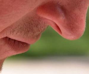 Hay pacientes que adquieren la infección por el coronavirus y sufren la pérdida del olfato aun sin sentir congestión de la nariz.