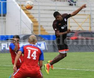Carlo Costly fue uno de los más activos en el duelo disputado en el estadio Nacional de Tegucigalpa entre Olimpia y Gimnástico (Foto: Ronal Aceituno / Grupo Opsa)