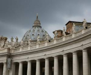 Fundado en 1942 por Pío XII, con activos por más de 5.000 millones de euros, el banco del Vaticano ha sido acusado de reciclaje de dineros sucios e inclusive de lavar dinero de la mafia. Foto: AP