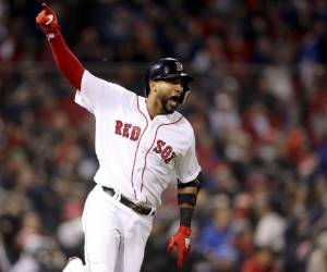 Los Medias Rojas de Boston vencieron este martes a los Dodgers de Los Angeles 8x4 para irse arriba en la Serie Mundial de béisbol 1-0. Foto AFP