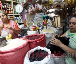 La SDE hace el cálculo con 30 productos básicos. Foto: Archivo EL HERALDO.