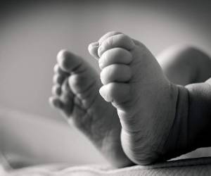 De momento, las autoridades no han informado como se encuentra la madre y la bebé.