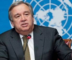 Guterres dijo que la crisis de fondos efectivos se debe a causa de que países miembros no han pagado sus cuotas a tiempo y agregó que les pidió pagar cuanto antes su parte del presupuesto de la ONU.