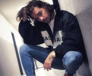 Últimamente, Maluma se ha visto envuelto en críticas por su aspecto.